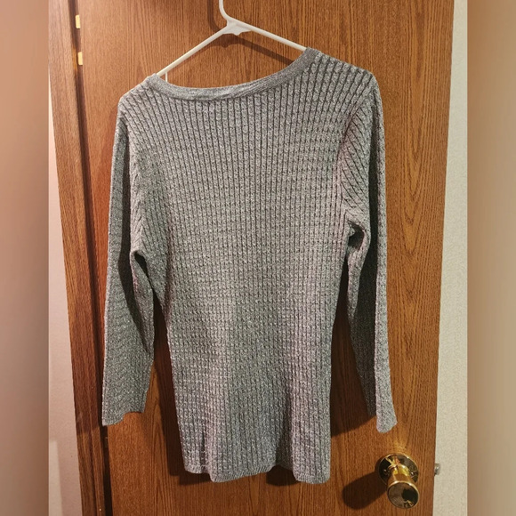 New York and Company Gray Sparkly Long Sleeve Lace Up V-Neck Sweater - Picture 8 of 9